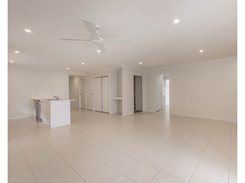 32 Whitehorse Road, Dakabin QLD 4503