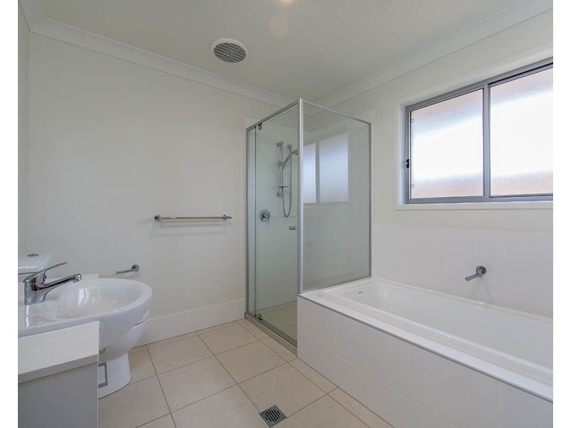 32 Whitehorse Road, Dakabin QLD 4503