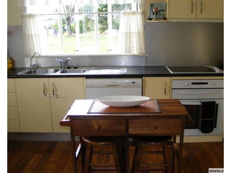 18 Vieritz Road, Bellmere QLD 4510