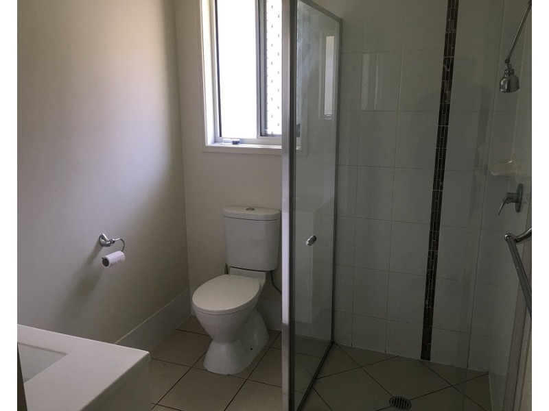 2/5 Lygon Place, Kallangur QLD 4503