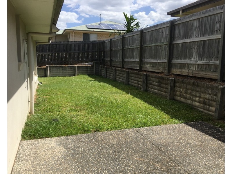 2/5 Lygon Place, Kallangur QLD 4503