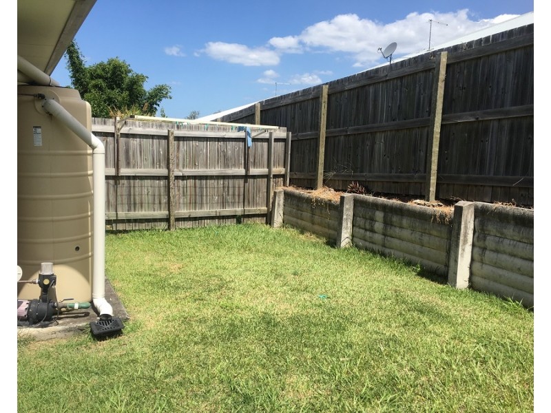 2/5 Lygon Place, Kallangur QLD 4503