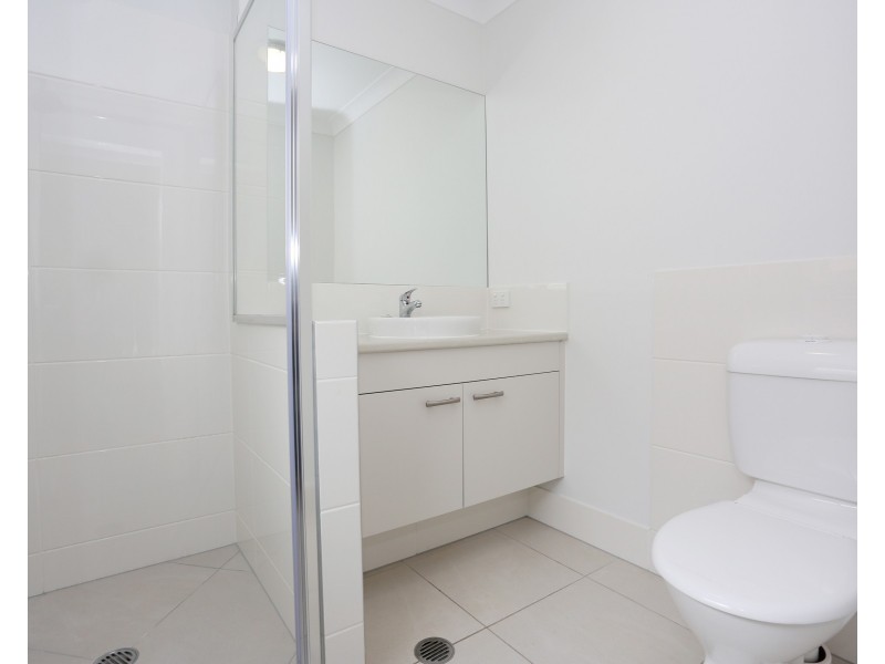 74 Mapleton Drive, North Lakes QLD 4509