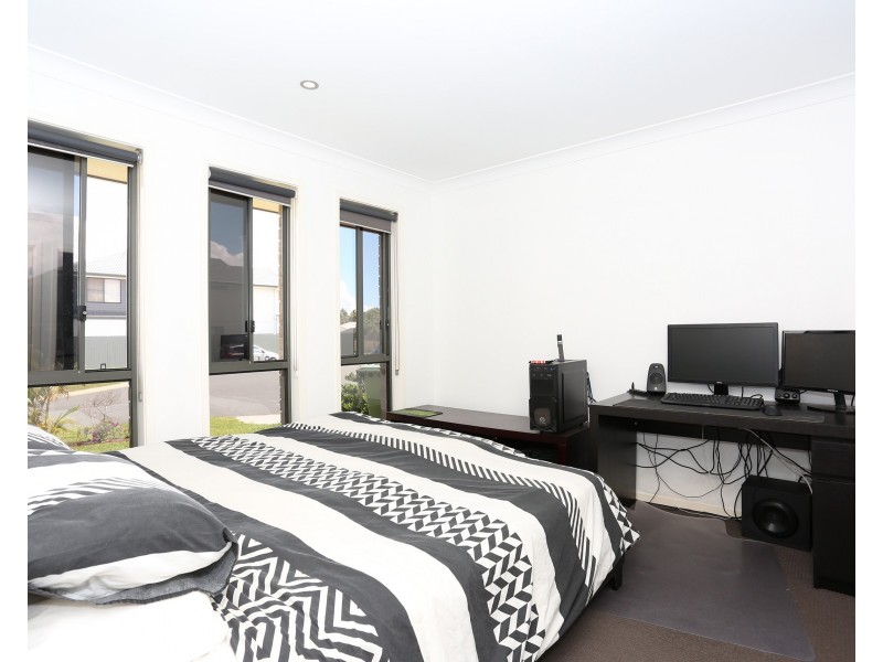 36 Livingstone Court, North Lakes QLD 4509