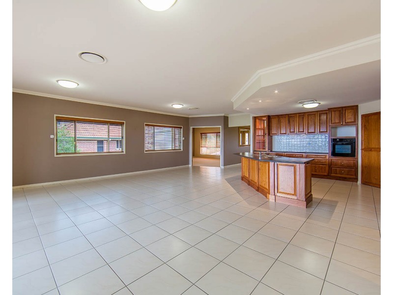 8 Edgewater Court, Murrumba Downs QLD 4503