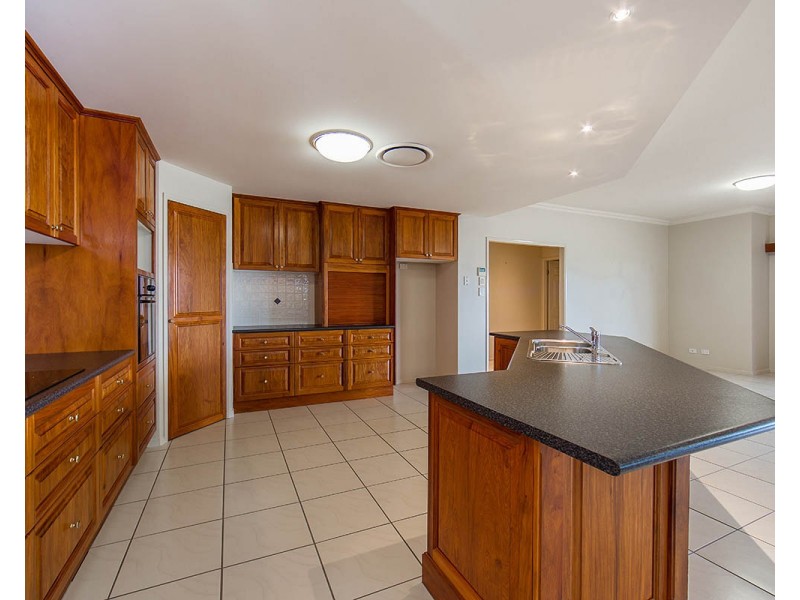 8 Edgewater Court, Murrumba Downs QLD 4503