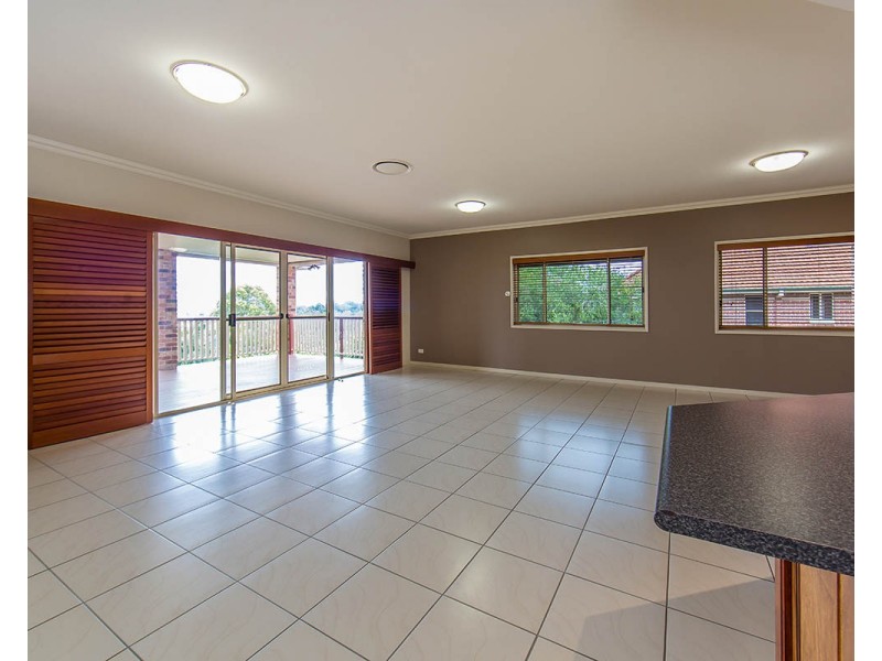 8 Edgewater Court, Murrumba Downs QLD 4503