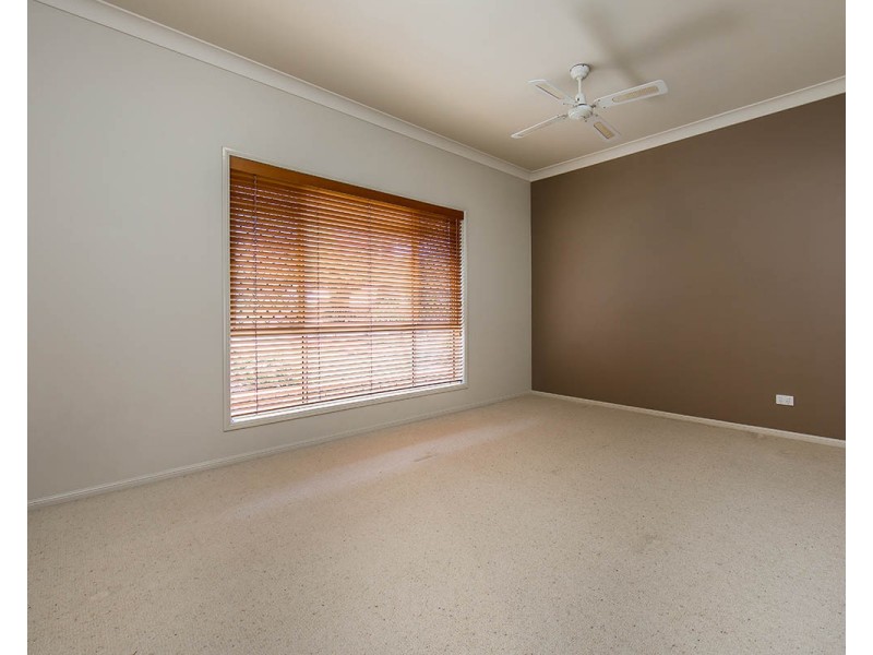 8 Edgewater Court, Murrumba Downs QLD 4503