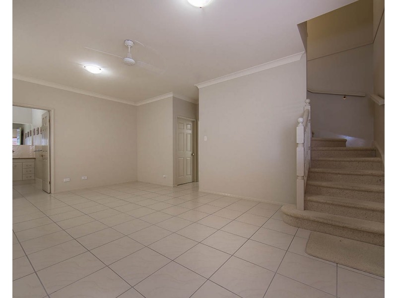 8 Edgewater Court, Murrumba Downs QLD 4503