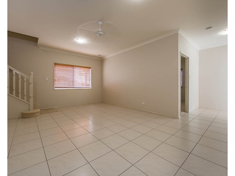 8 Edgewater Court, Murrumba Downs QLD 4503