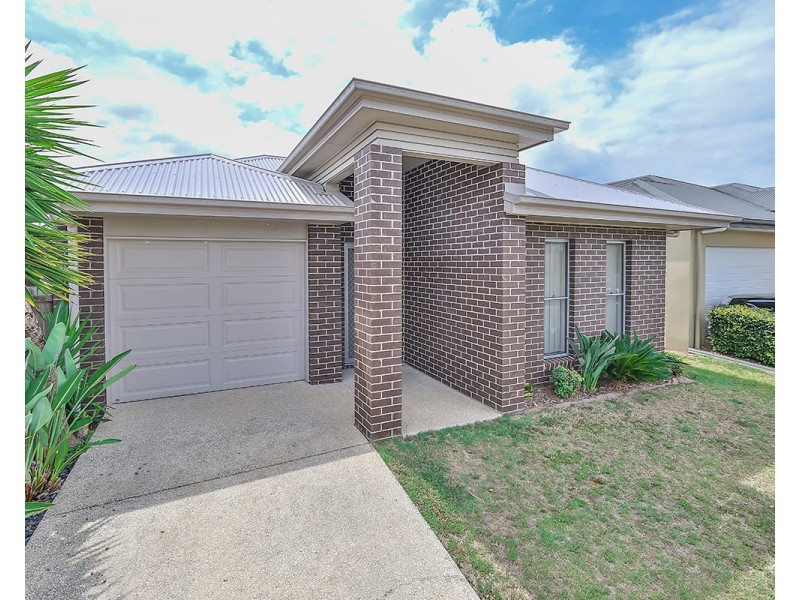 14 Menara Circuit, North Lakes QLD 4509