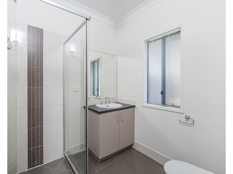 14 Menara Circuit, North Lakes QLD 4509