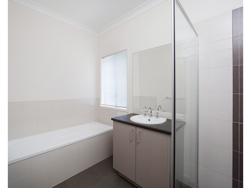 14 Menara Circuit, North Lakes QLD 4509