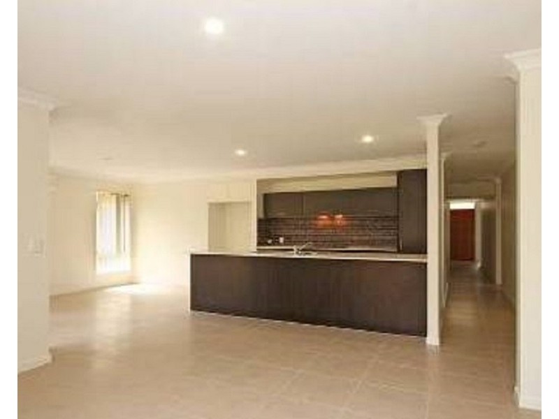 35 Denham Crescent, North Lakes QLD 4509