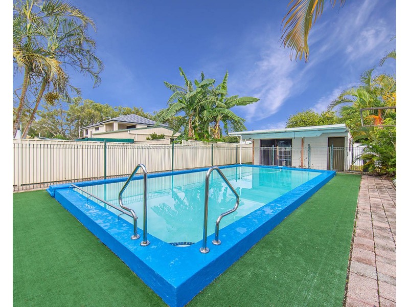 91 Esplanade, Deception Bay QLD 4508