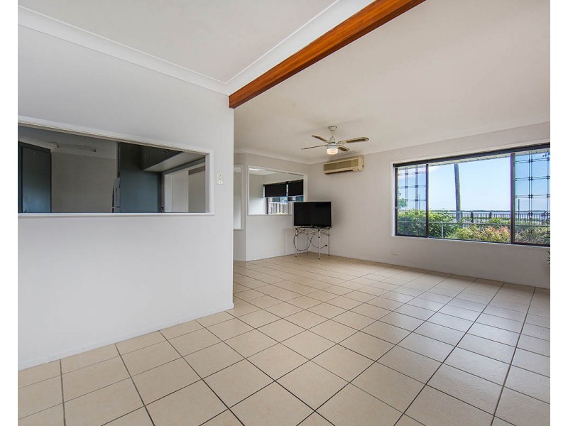 91 Esplanade, Deception Bay QLD 4508