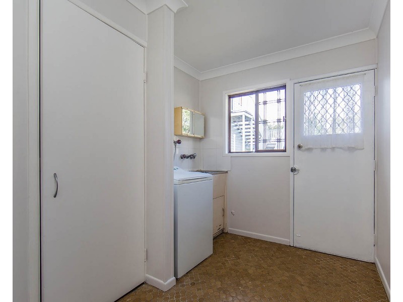 91 Esplanade, Deception Bay QLD 4508