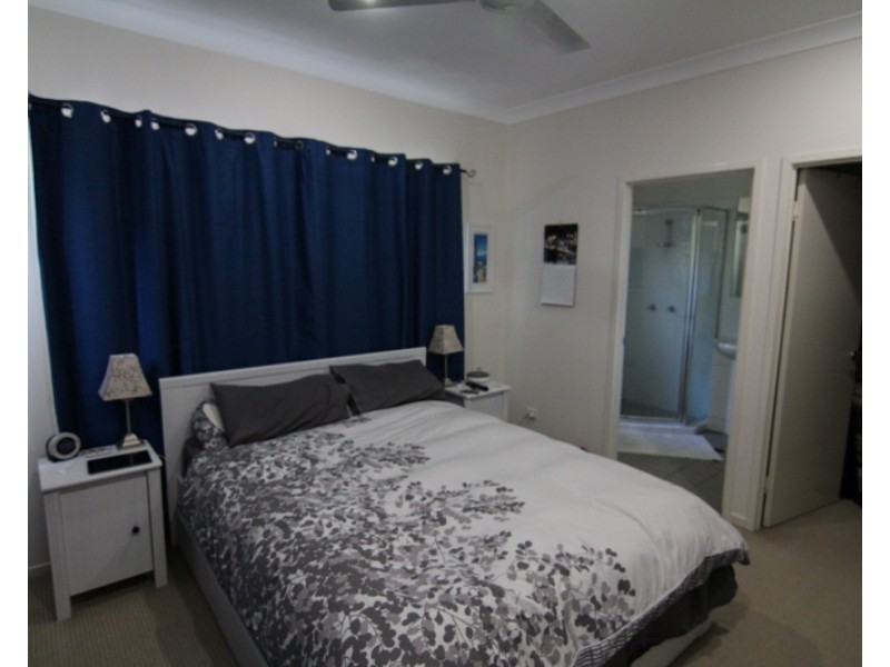 8 Welsby Court, Rothwell QLD 4022