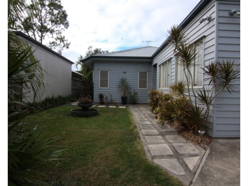 8 Welsby Court, Rothwell QLD 4022