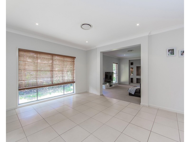 24 Elkington Circuit, North Lakes QLD 4509