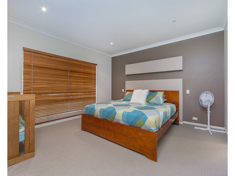 24 Elkington Circuit, North Lakes QLD 4509