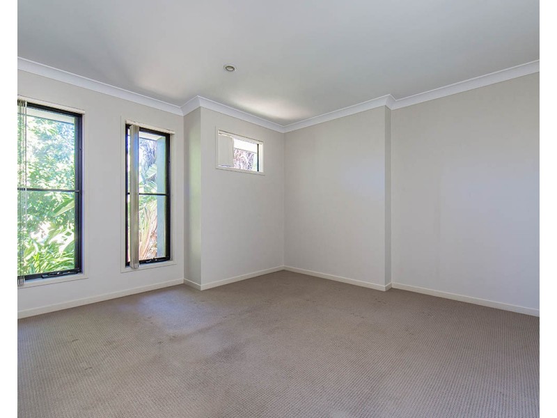 15 Wallis Circuit, North Lakes QLD 4509