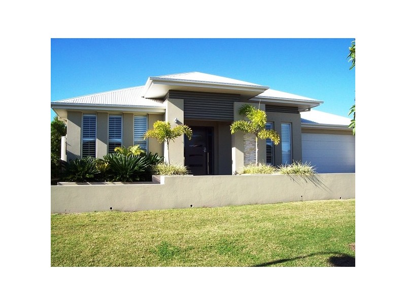 4 Satinay Parade, North Lakes QLD 4509