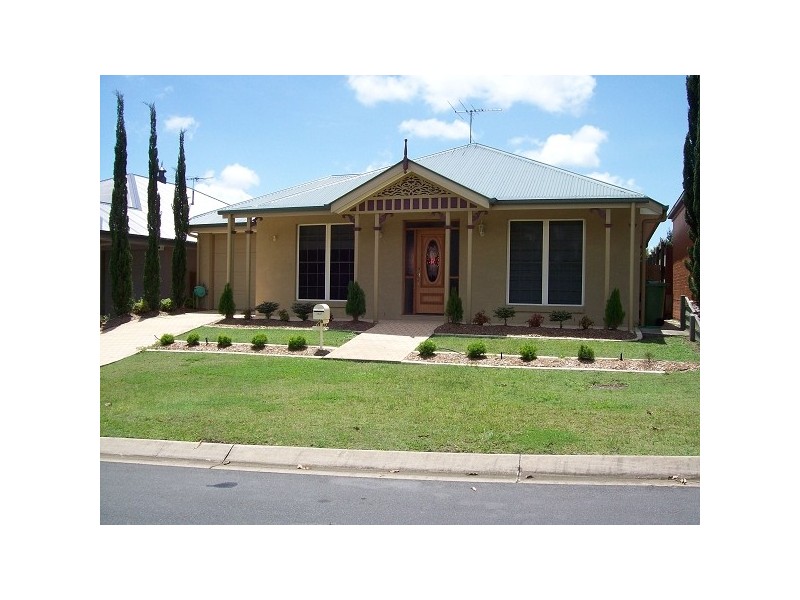 10 Conway Court, North Lakes QLD 4509