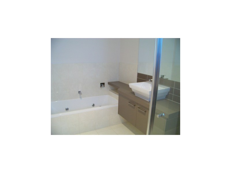 28 Astley, North Lakes QLD 4509