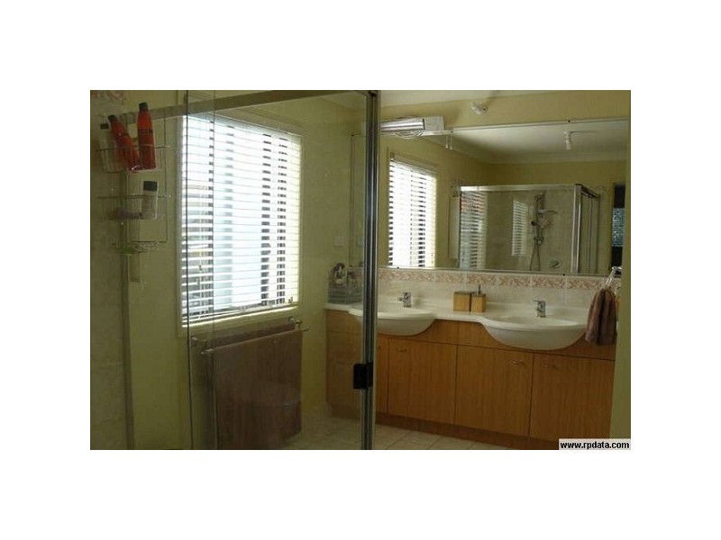 North Lakes QLD 4509