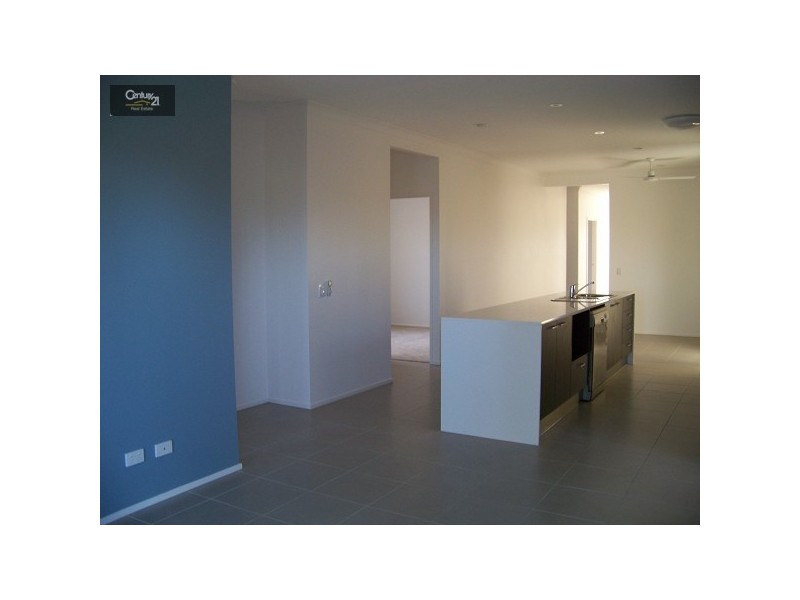 5 Lanagan, North Lakes QLD 4509