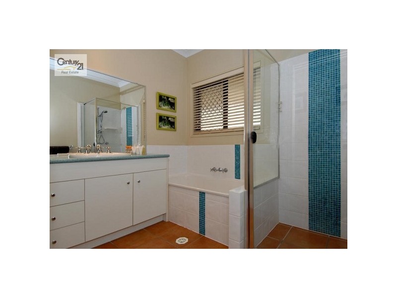 North Lakes QLD 4509