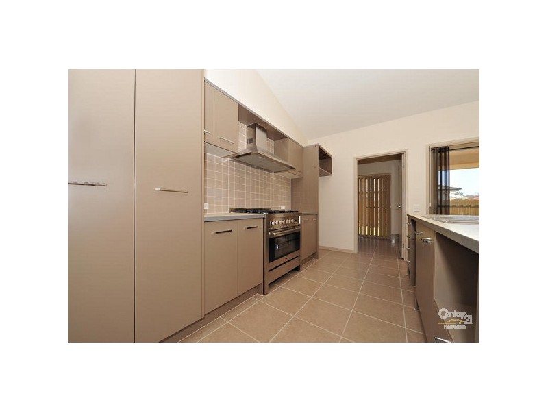 17 Warabi Crescent, North Lakes QLD 4509