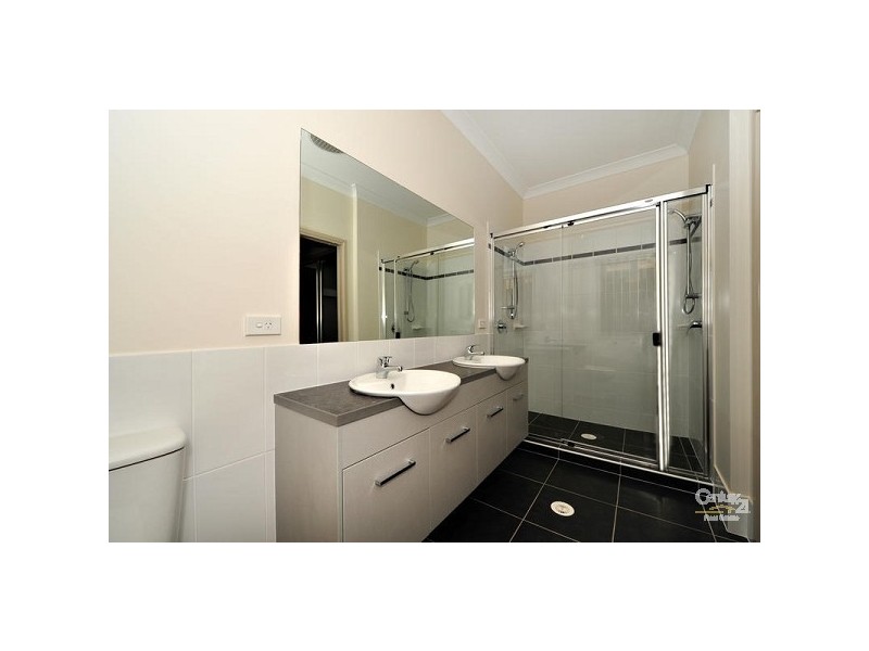 17 Warabi Crescent, North Lakes QLD 4509