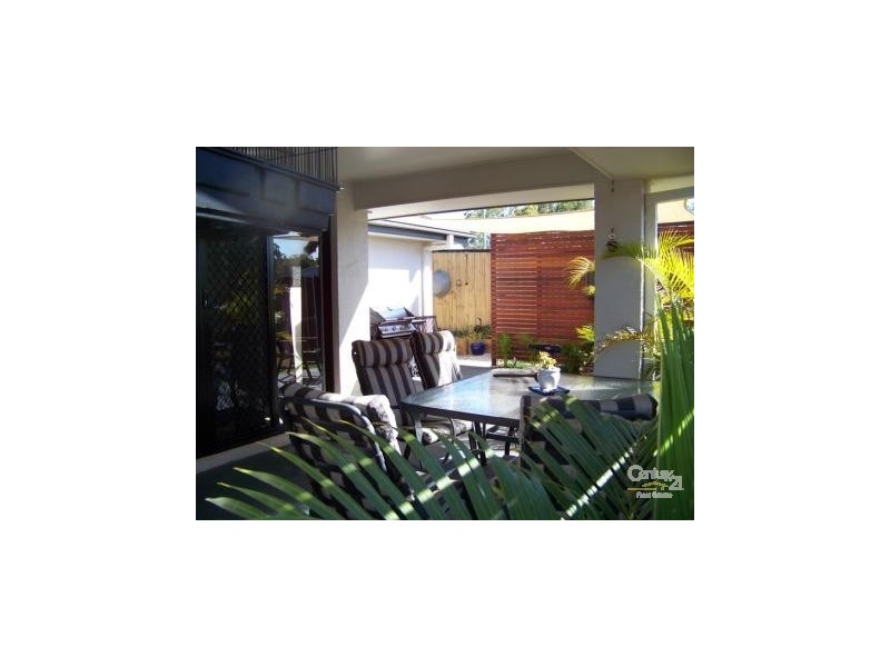 16 Waterway Crescent, Murrumba Downs QLD 4503