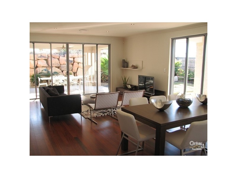 North Lakes QLD 4509