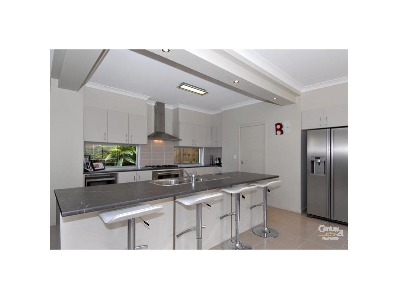 37 KANGAROO ST, North Lakes QLD 4509