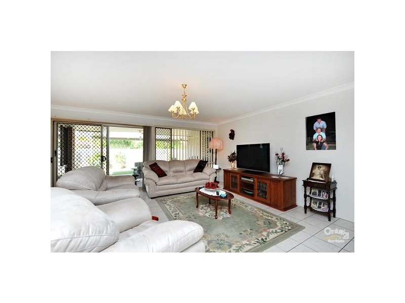 8 Greendale Place, Bracken Ridge QLD 4017