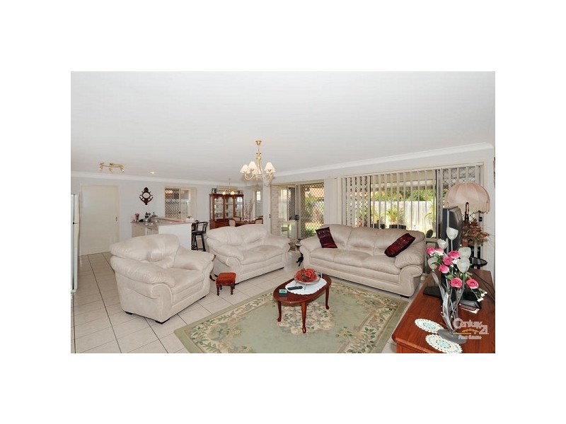 8 Greendale Place, Bracken Ridge QLD 4017