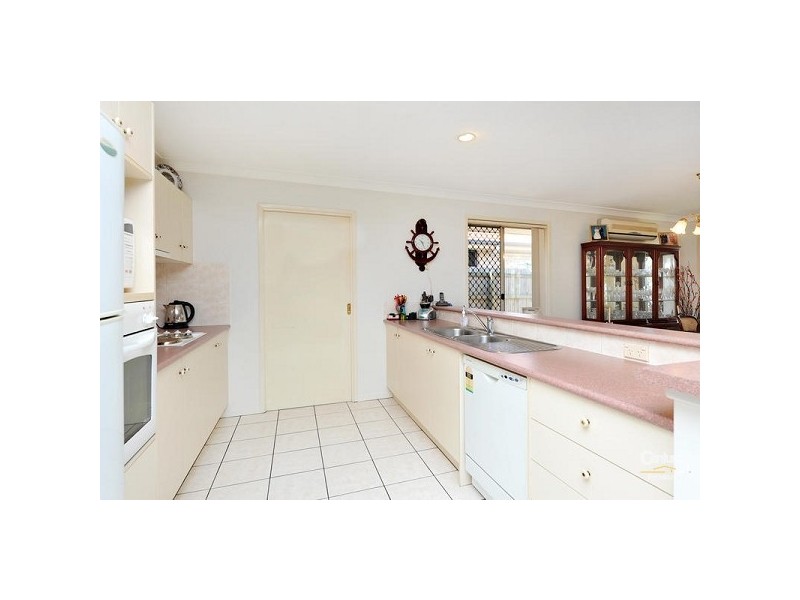 8 Greendale Place, Bracken Ridge QLD 4017