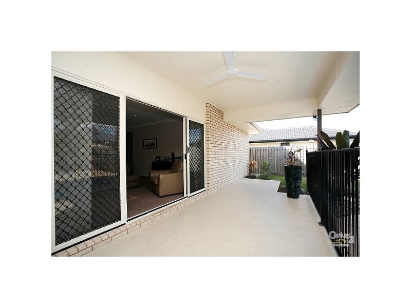 6 Pandorea Cct, North Lakes QLD 4509