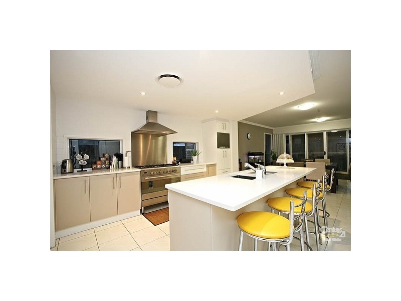 8 Bettong Place, North Lakes QLD 4509