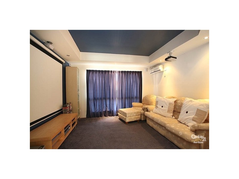 11 Lochern Court, North Lakes QLD 4509