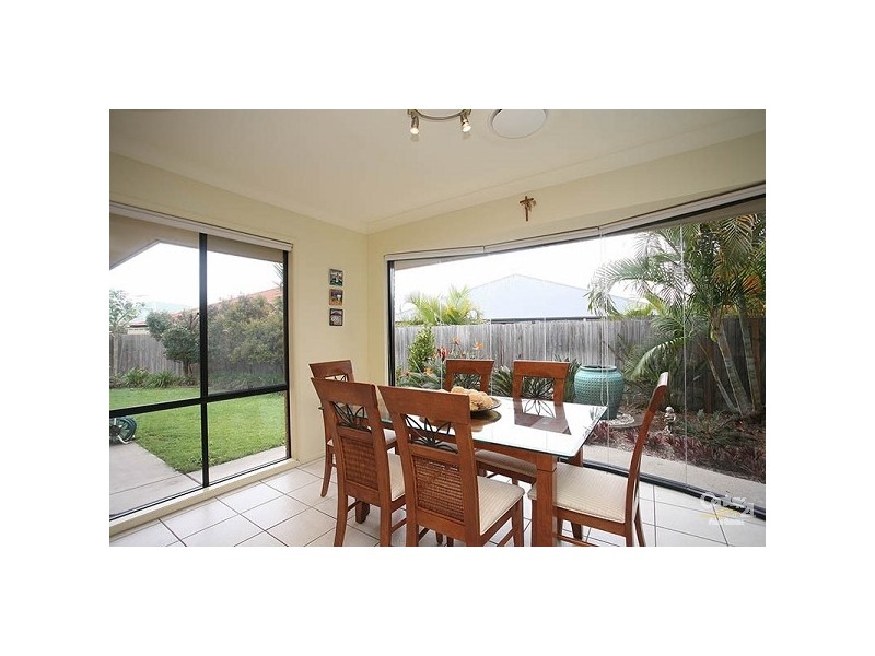 4 Canundra Street, North Lakes QLD 4509