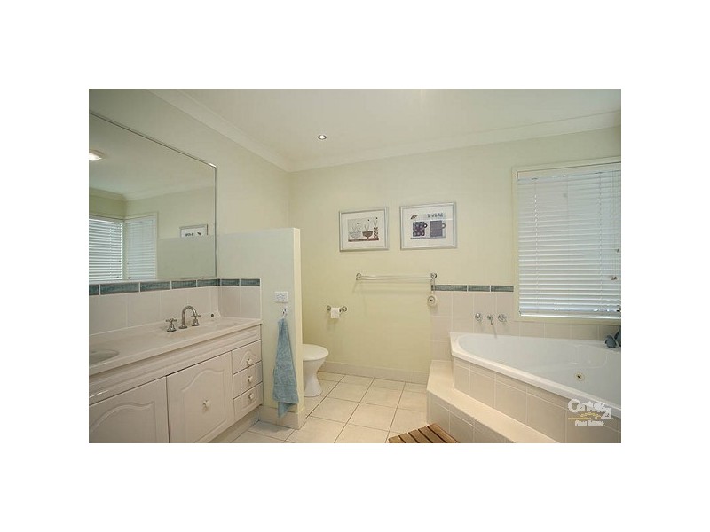 4 Canundra Street, North Lakes QLD 4509