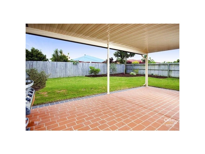 60 McKillop, Rothwell QLD 4022