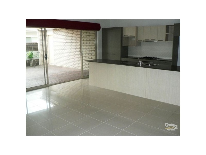 11 Gleeson, North Lakes QLD 4509