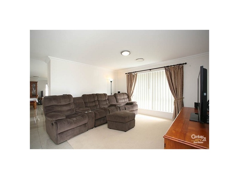 11 Sunstone Circuit, Mango Hill QLD 4509