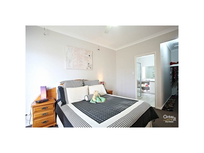 31 Dusky Street, North Lakes QLD 4509