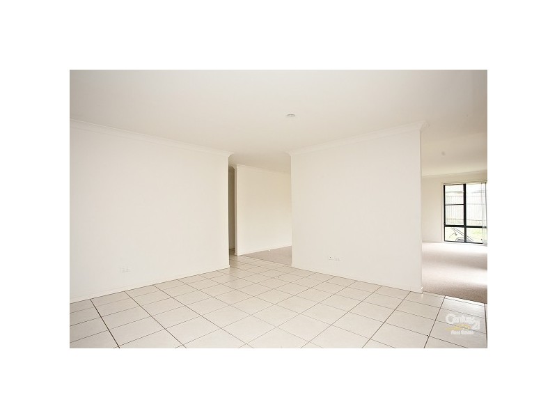 19 Mikaela Court, Kallangur QLD 4503